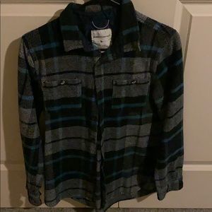 Modern amusement button up